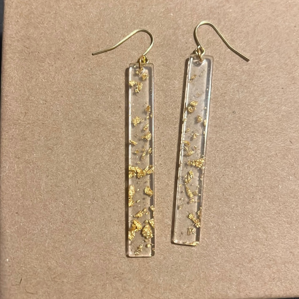 Acrylic bar clear gold glitter earring spring collection!